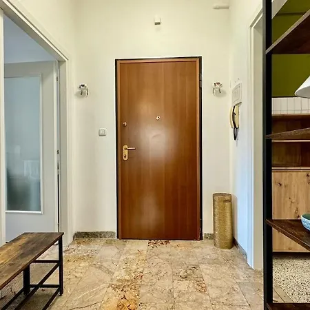 In Santo Stefano Apartment *